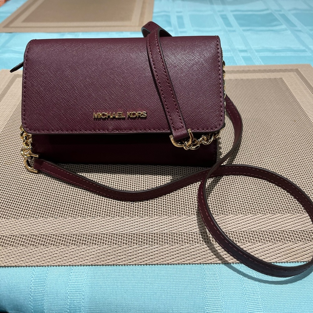 Michael Kors Jet Set Travel Crossbody bag NEW